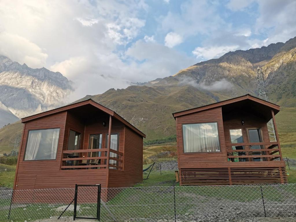Kazbegi Twins room 5